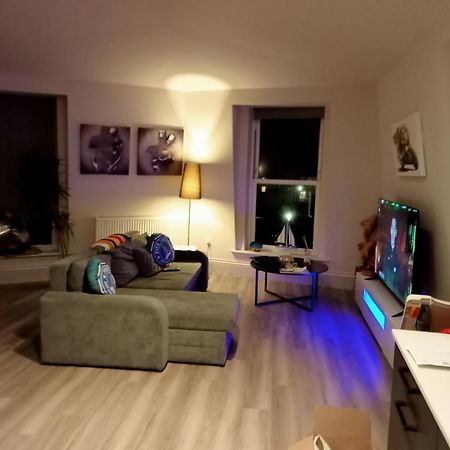 Glorious Duplex Holiday Apartment By The Sea Bognor Regis Kültér fotó