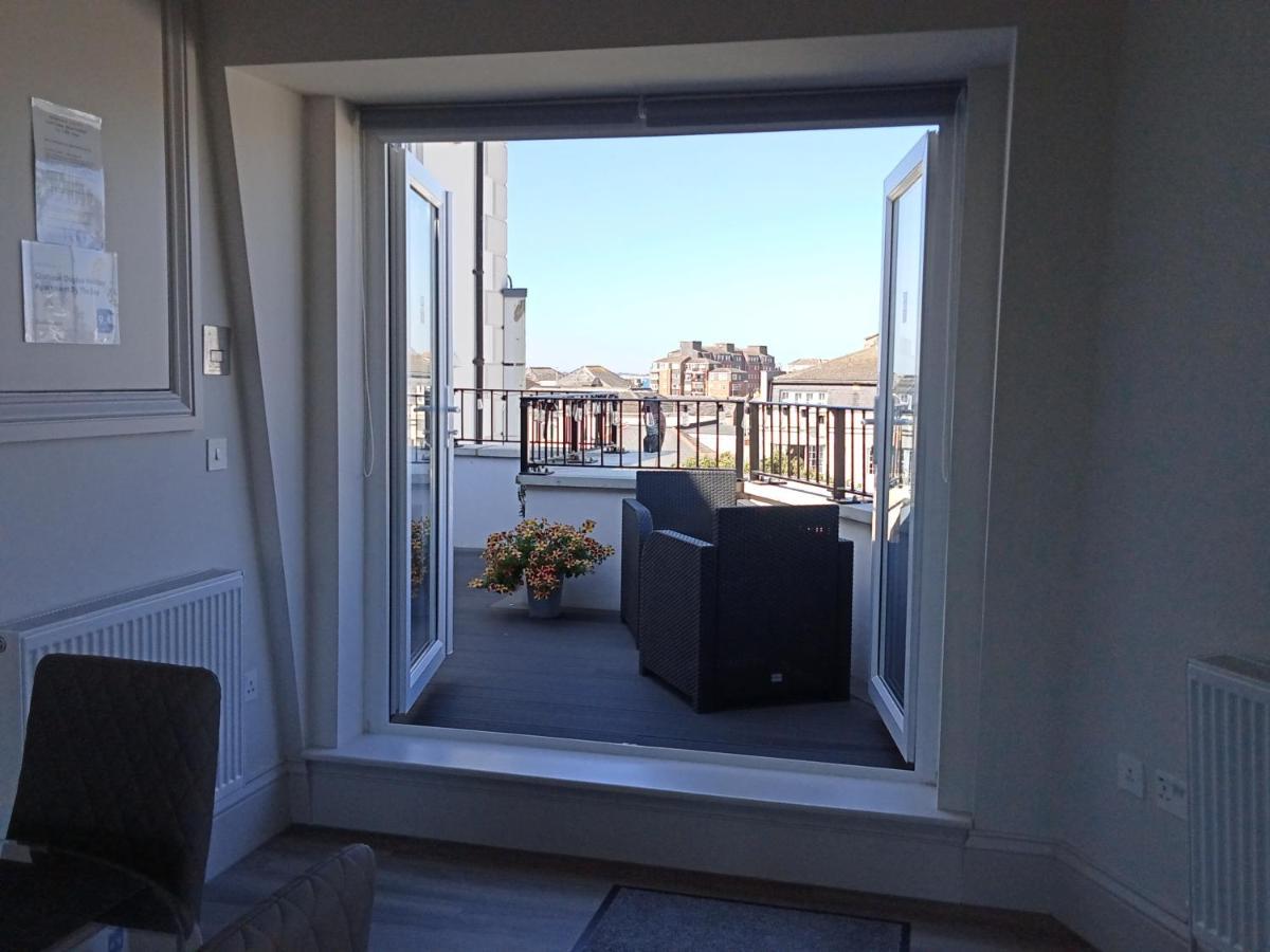 Glorious Duplex Holiday Apartment By The Sea Bognor Regis Kültér fotó